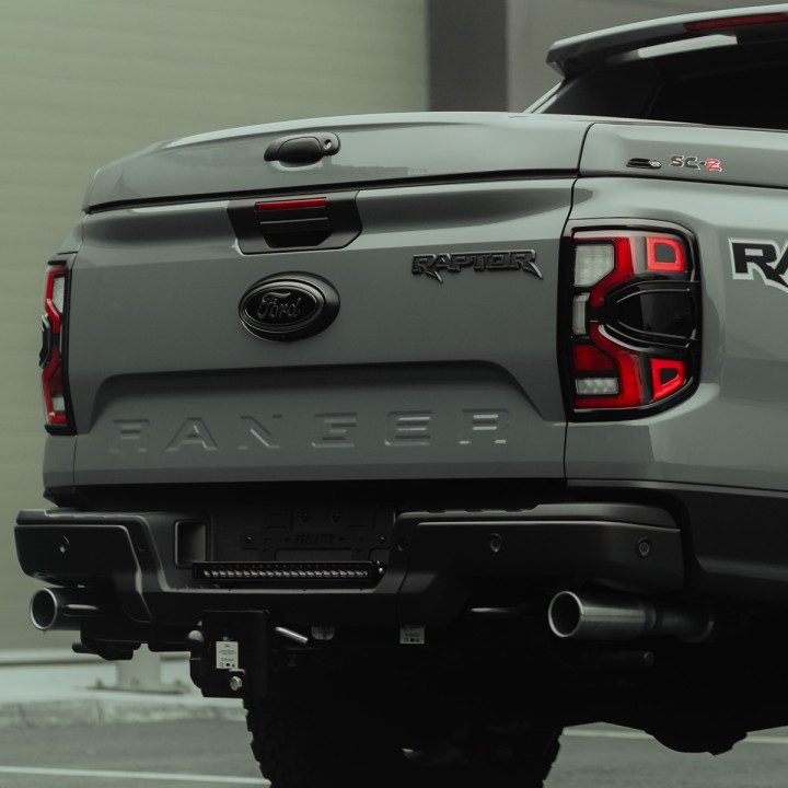 Kit de Integrare Proiectoare LED Omologate Pentru Numărul de Înmatriculare, Predator, Ford Ranger Raptor 2019 - Prezent - EDK.ro