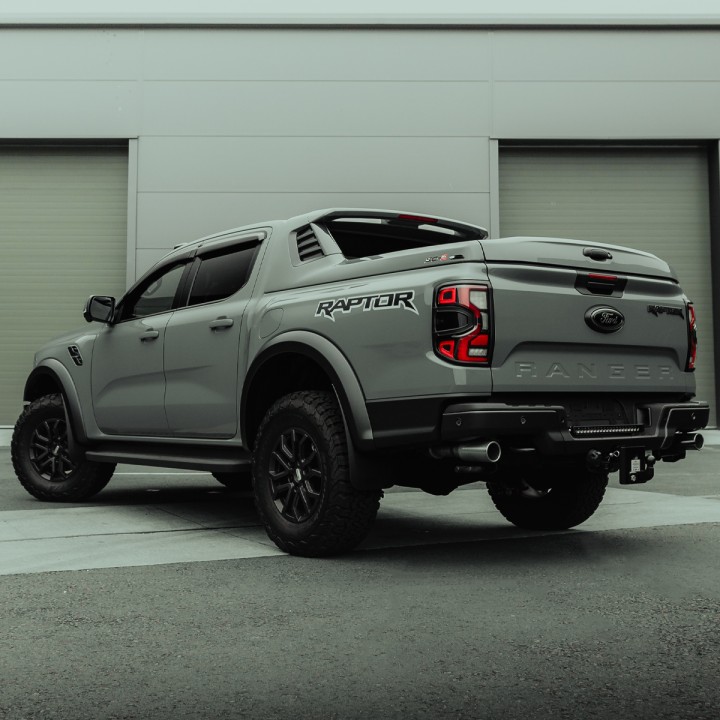 Kit de Integrare Proiectoare LED Omologate Pentru Numărul de Înmatriculare, Predator, Ford Ranger Raptor 2019 - Prezent - EDK.ro