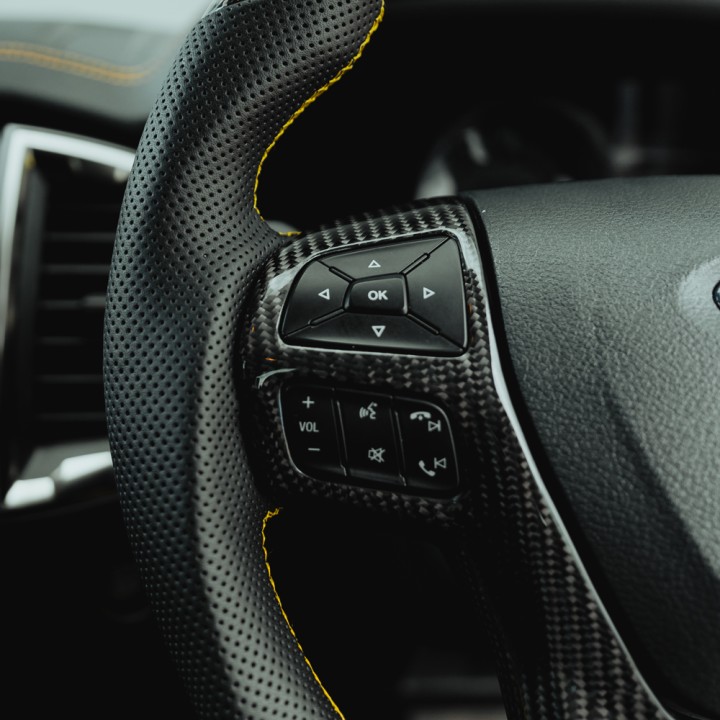 Volan, Predator Fibre, Culoare Carbon, Ford Ranger Cabină Dublă 2019 - 2022 - EDK.ro