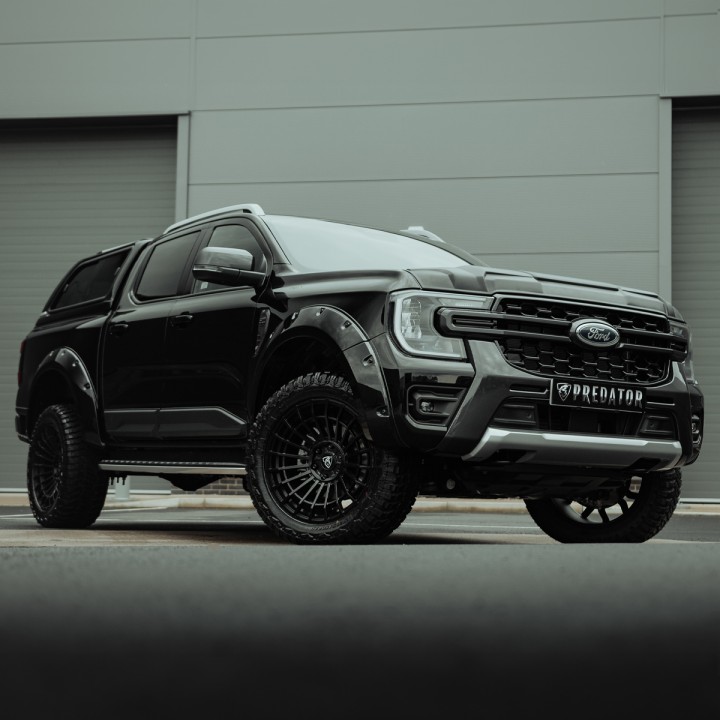 Bonnet Armour, Predator, Color Agate Black, Ford Ranger Double Cab 2023 - Present - EDK.ro