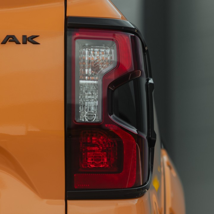 Capace Stopuri, Predator, Culoare Negru Mat sau Lucios, Ford Ranger Cabină Dublă 2023 - Prezent - EDK.ro