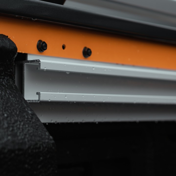 Bed Divider, Aeroklas Side Tracks, Ford Ranger Double Cab 2023 - Present - EDK.ro