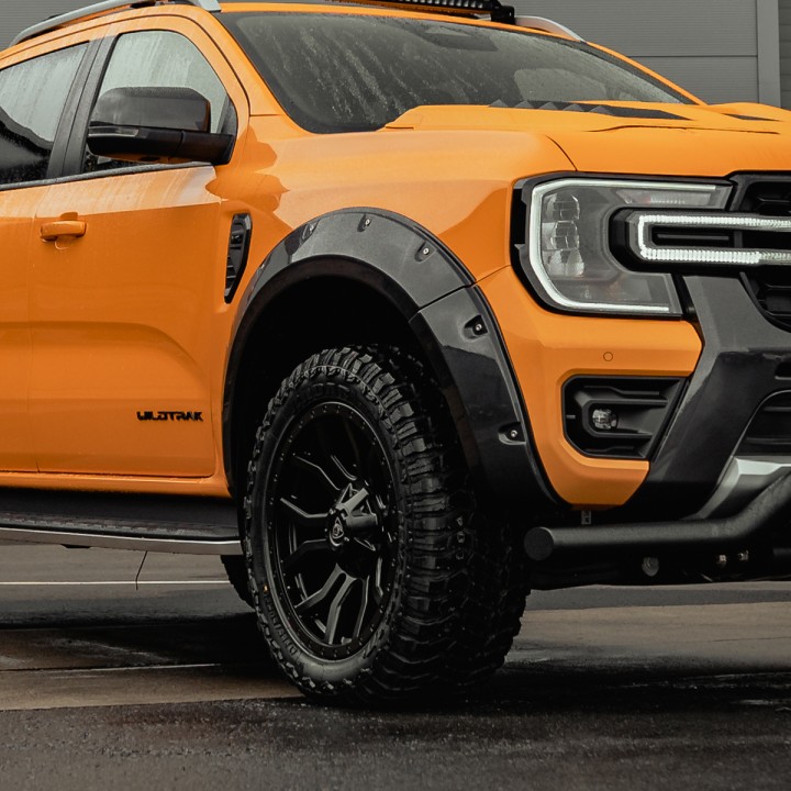 Fender Flares, Predator Sport in - Stainless Rivets, Color Various Colours, Ford Ranger Wildtrak Double Cab 2023 - Present - EDK