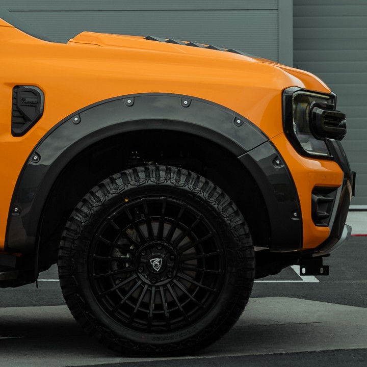 Bonnet Scoop, Predator Full-Width with Vents, Color Colour Coded, Ford Ranger Tremor / Wildtrak / XL / XLT Double Cab 2023 - Present - EDK.ro