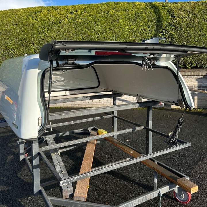 Închidere de Benă Tip Hardtop, ProTop Tradesman, Isuzu D-Max Cabină Dublă 2021 - 2024 - EDK.ro