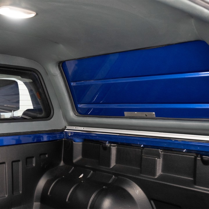 Închidere de Benă Tip Hardtop, Alpha CMX, Isuzu D-Max Cabină Dublă 2021 - 2024 - EDK.ro