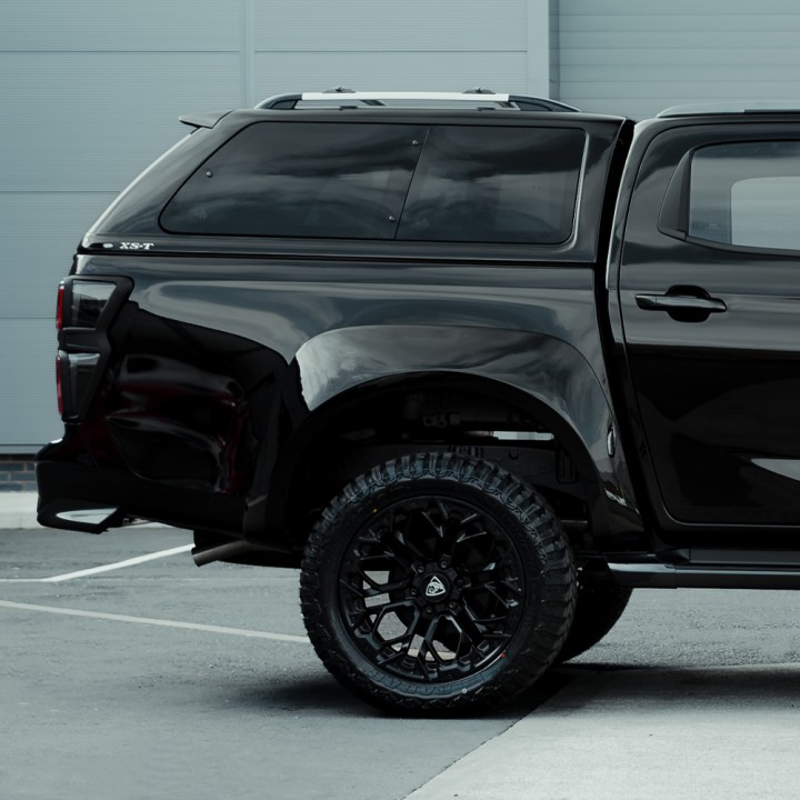 Închidere de Benă Tip Hardtop, Alpha XS-T, Isuzu D-Max Cabină Dublă 2021 - 2024 - EDK.ro
