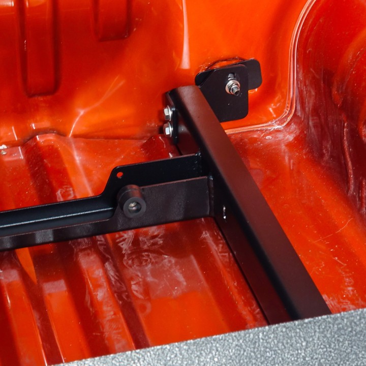 Platformă Glisantă pentru Benă, ProTop Full-Width - Alloy, Isuzu D-Max Cabină Dublă 2021 - 2024 - EDK.ro