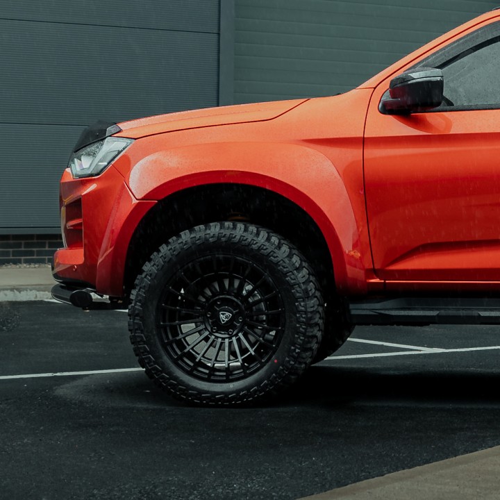 Extensie, Predator Ultra Lat Wheel Arch S, Culoare Diverse Culori, Isuzu D-Max Cabină Dublă 2021 - 2024 - EDK.ro