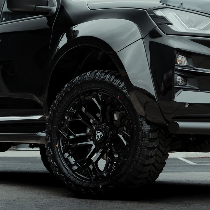 Extensie, Predator Ultra Lat Wheel Arch S cu Orificii, Culoare Diverse Culori, Isuzu D-Max Cabină Dublă 2021 - 2024 - EDK.ro