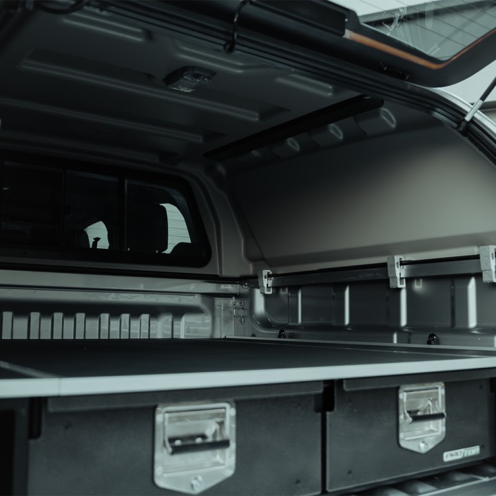 Închidere de Benă Tip Hardtop, Aeroklas Commercial, Isuzu D-Max Cabină Dublă 2025 - Prezent - EDK.ro
