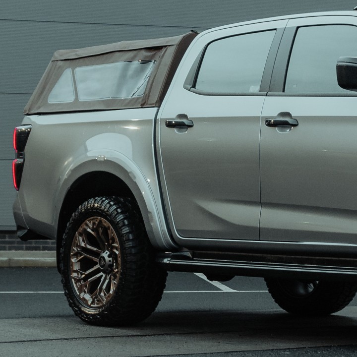 Hardtop Bed Cover, Predator Outback Explorer, Isuzu D-Max Double Cab 2025 - Present - EDK.ro