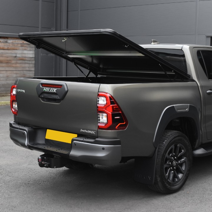Închidere de Benă Tip Capac, ProTop Chequer, Isuzu D-Max Cabină Dublă 2025 - Prezent - EDK.ro