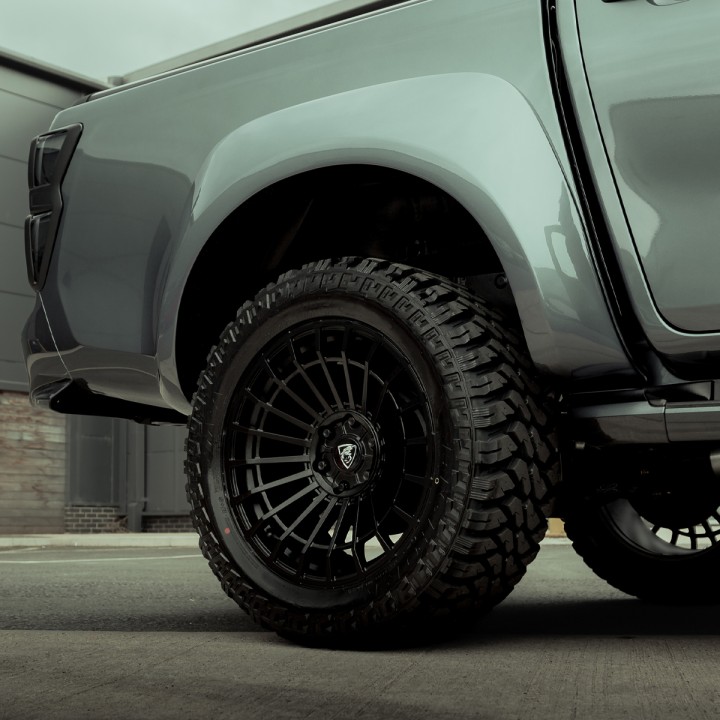 Extensie, Predator Ultra Lat Wheel Arch S, Culoare Diverse Culori, Isuzu D-Max Cabină Dublă 2025 - Prezent - EDK.ro