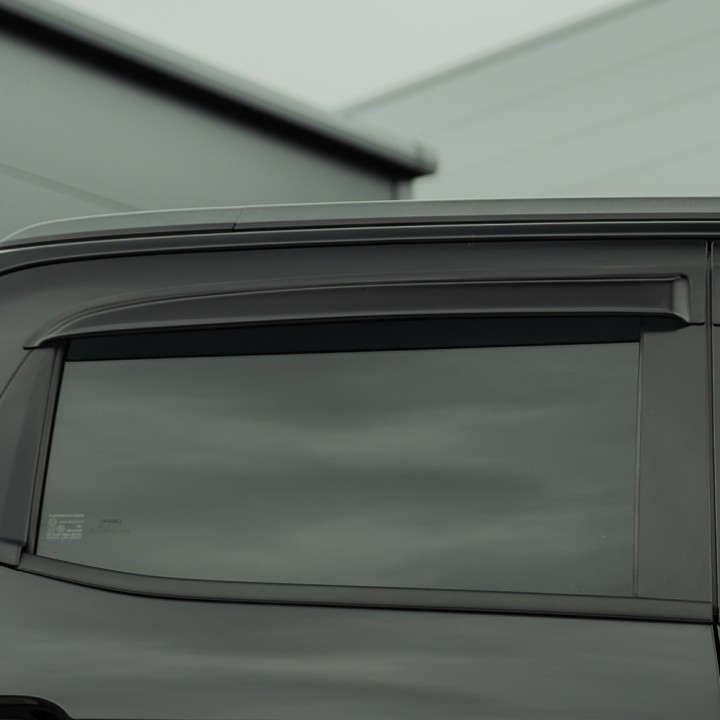 Set 4 Paravânturi, Trux, Culoare Fumuriu, Isuzu D-Max Cabină Dublă 2025 - Prezent - EDK.ro