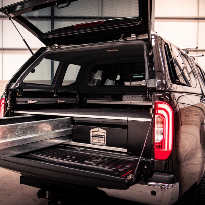 Închidere de Benă Tip Hardtop, Alpha Type-E, Mercedes-Benz X-Class Cabină Dublă 2017 - 2020 - EDK.ro