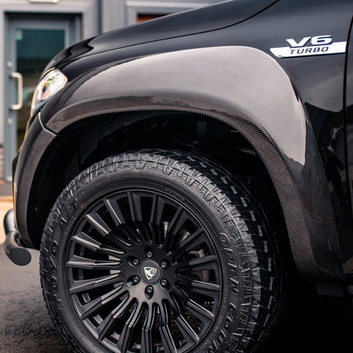 Extensii Aripi, Predator Monster in Fibre, Culoare Carbon, Mercedes-Benz X-Class Cabină Dublă 2017 - 2020 - EDK.ro