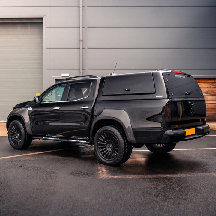 Extensii Aripi, Predator Monster in Fibre, Culoare Carbon, Mercedes-Benz X-Class Cabină Dublă 2017 - 2020 - EDK.ro