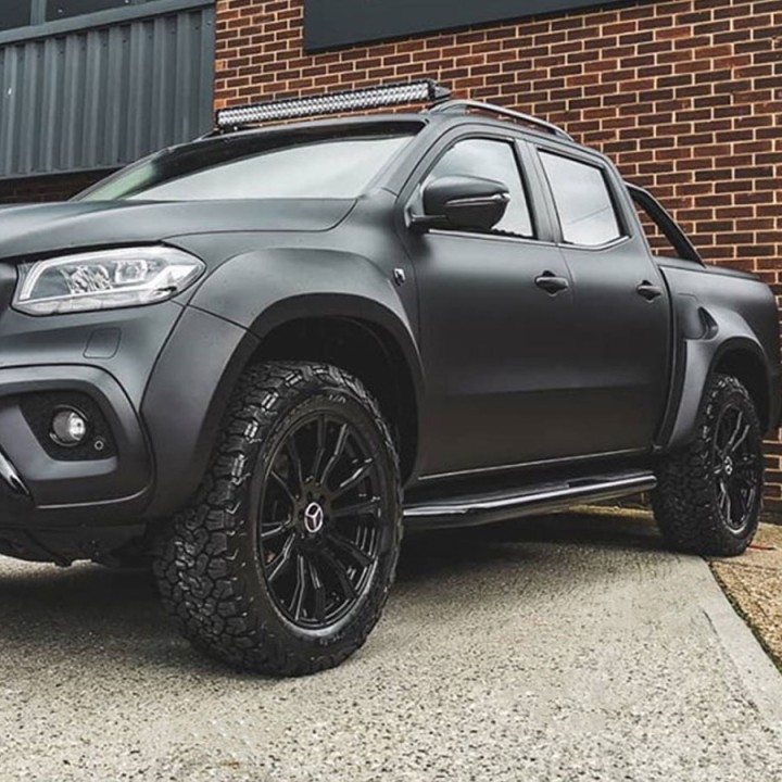 Extensii Aripi, Predator Monster in Paintable, Culoare Grund, Mercedes-Benz X-Class Cabină Dublă 2017 - 2020 - EDK.ro