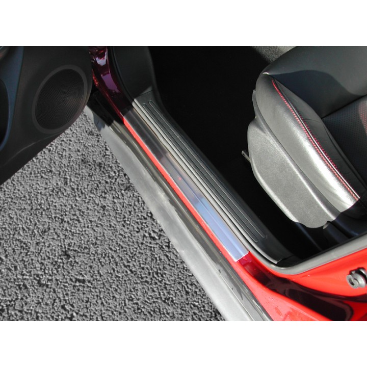 Protecții Praguri, Trux Oțel Guards, Culoare Inox, Nissan Juke 2010 - 2019 - EDK.ro