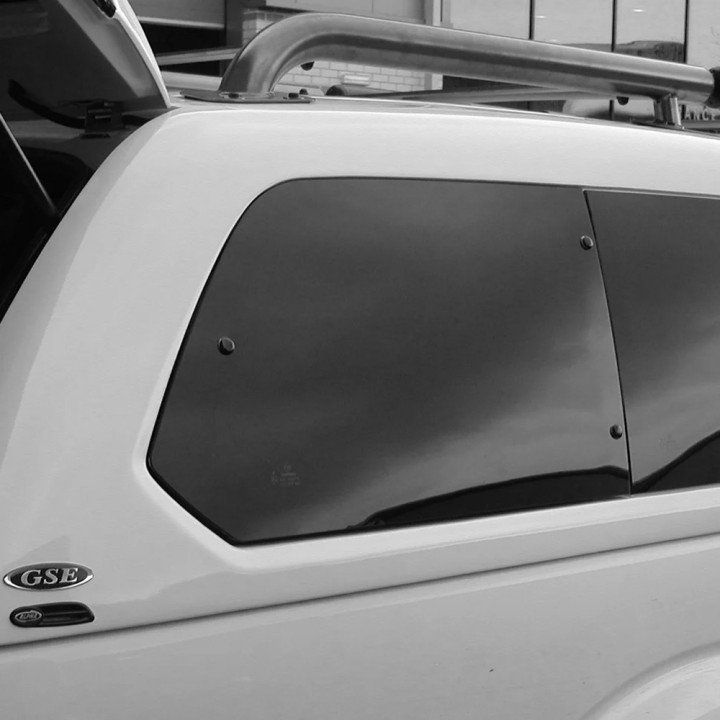 Închidere de Benă Tip Hardtop, Alpha GSE, Nissan Navara Cabină Dublă 2005 - 2015 - EDK.ro