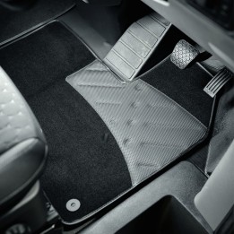 Floor Mats, Trux Velour Carpet Front (Welded Diamond Heel Pad – 4 Piece, ), Color Black, Nissan Navara Double Cab 2005 - 2010 - 