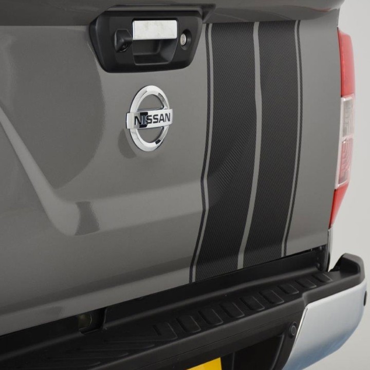 Dungi Decorative, Predator Styling, Nissan Navara Cabină Dublă 2016 - 2021 - EDK.ro