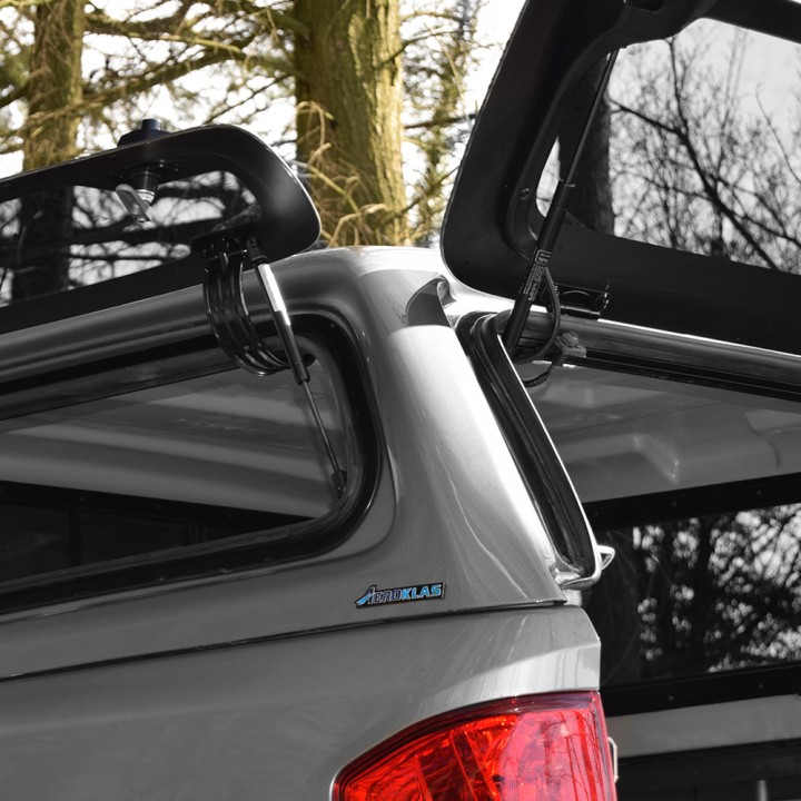 Închidere de Benă Tip Hardtop, Aeroklas Leisure, Nissan Navara Cabină Dublă 2016 - 2021 - EDK.ro