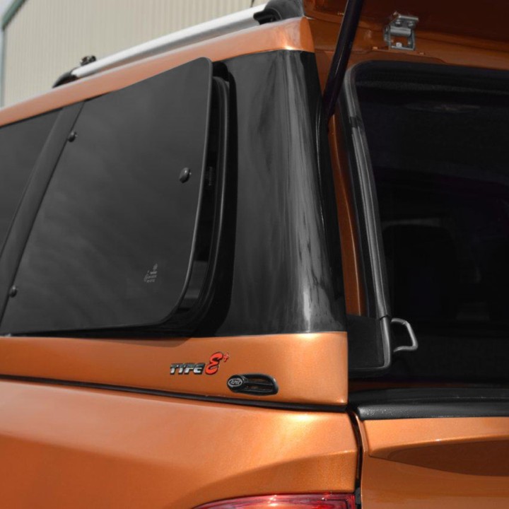 Hardtop Bed Cover, Alpha Type-E, Nissan Navara Double Cab 2016 - 2021 - EDK.ro