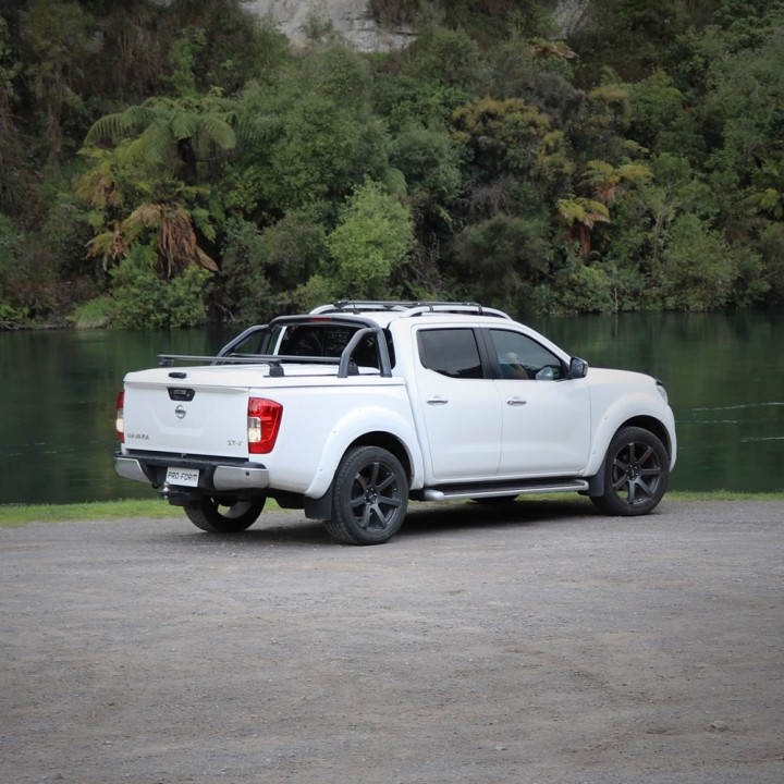 Închidere de Benă Tip Capac, Pro-Form SportLid Tech 2, Nissan Navara Cabină Dublă 2016 - 2021 - EDK.ro