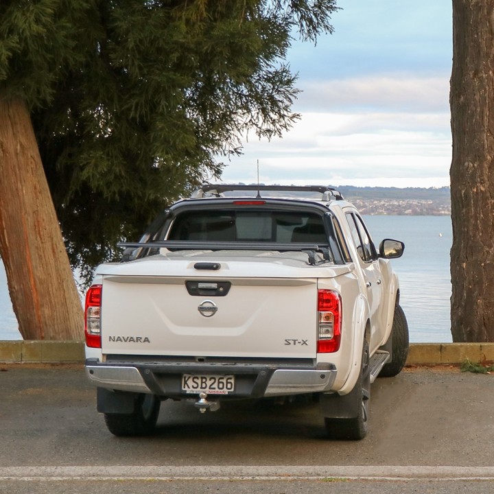 Lid Tonneau Bed Cover, Pro-Form SportLid Tech 2, Nissan Navara Double Cab 2016 - 2021 - EDK.ro