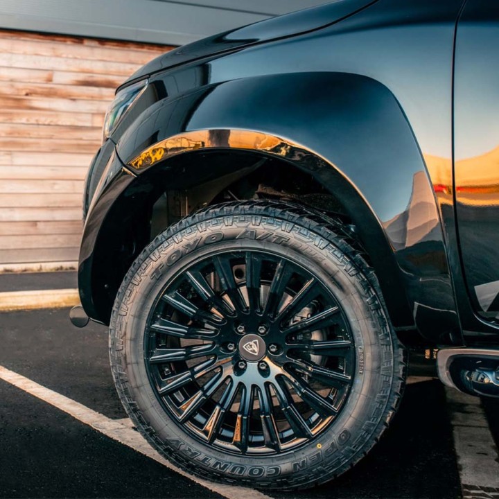 Extensii Aripi, Predator AdBlue Monster in GNO, Culoare Negru, Nissan Navara Cabină Dublă 2017 - 2021 - EDK.ro