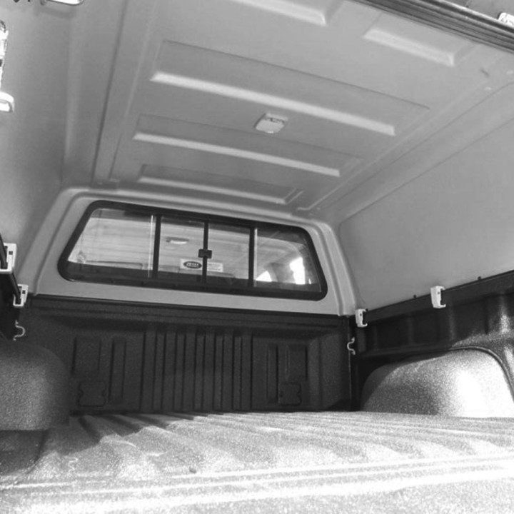 Hardtop Bed Cover, Aeroklas Commercial, Toyota Hilux Extra Cab 2005 - 2016 - EDK.ro