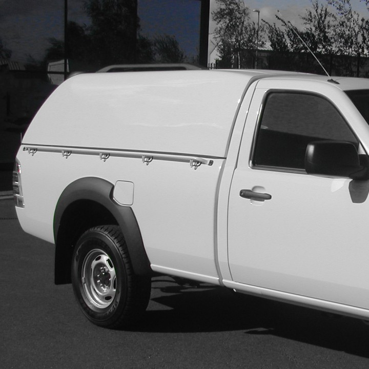 Închidere de Benă Tip Hardtop, Carryboy 560 Commercial, Toyota Hilux Cabină Single 2005 - 2016 - EDK.ro