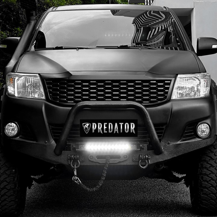 Grilă Față, Predator Plasă, Culoare Negru Lucios, Toyota Hilux Cabină Dublă 2011 - 2016 - EDK.ro