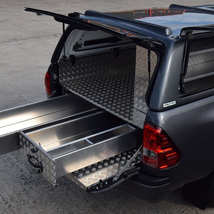 Închidere de Benă Tip Hardtop, ProTop Gullwing, Toyota Hilux Cabină Dublă 2016 - Prezent - EDK.ro