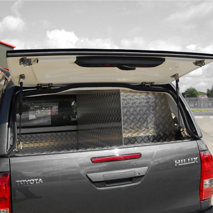 Închidere de Benă Tip Hardtop, ProTop Gullwing, Toyota Hilux Cabină Dublă 2016 - Prezent - EDK.ro