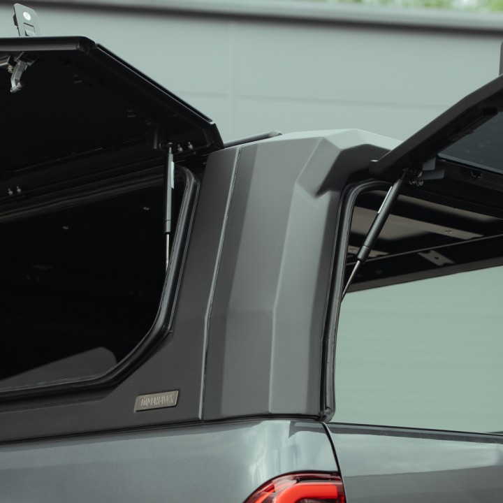 Închidere de Benă Tip Hardtop, Tomahawk Adventure, Toyota Hilux Cabină Dublă 2016 - Prezent - EDK.ro