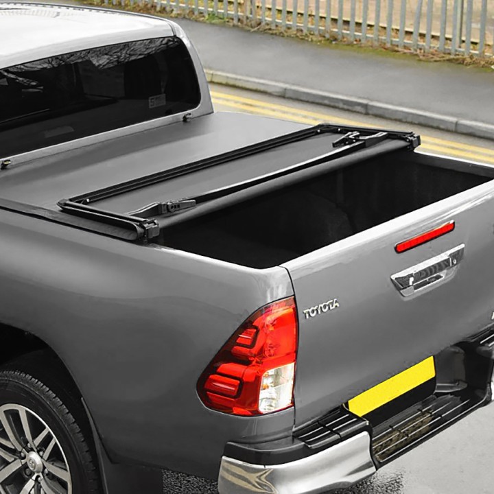 Închidere de Benă Tip Prelată, Trux Tri-Fold, Toyota Hilux Invincible Cabină Dublă 2016 - Prezent - EDK.ro
