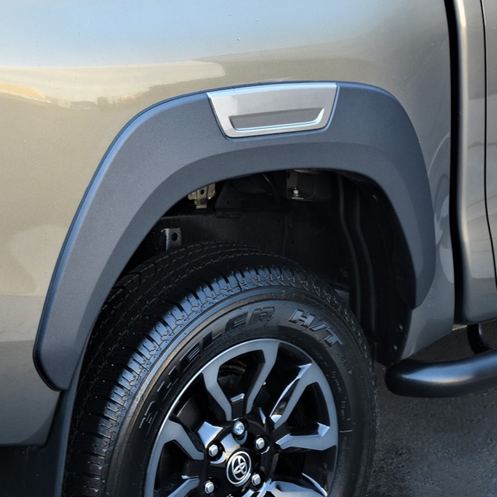 Extensii Aripi, Predator OE Stil, Toyota Hilux Cabină Dublă 2016 - 2020 - EDK.ro