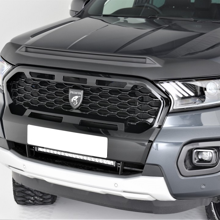 Bonnet Armour, Trux, Color Matt Black, Toyota Hilux 2016 - 2020 - EDK.ro