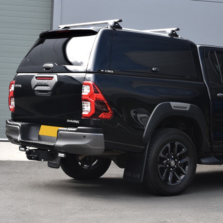 Închidere de Benă Tip Hardtop, Alpha CMX, Toyota Hilux Cabină Dublă 2020 - 2026 - EDK.ro