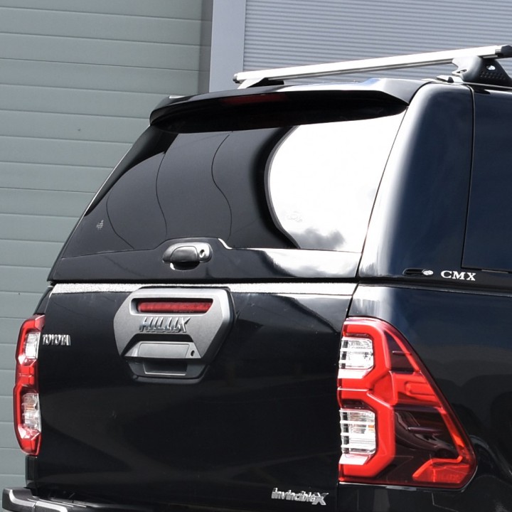 Închidere de Benă Tip Hardtop, Alpha CMX, Toyota Hilux Cabină Dublă 2020 - 2026 - EDK.ro