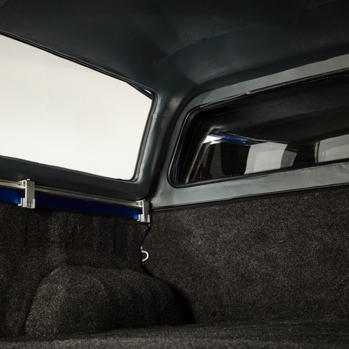 Hardtop Bed Cover, Alpha CMX, Toyota Hilux Double Cab 2020 - 2026 - EDK.ro