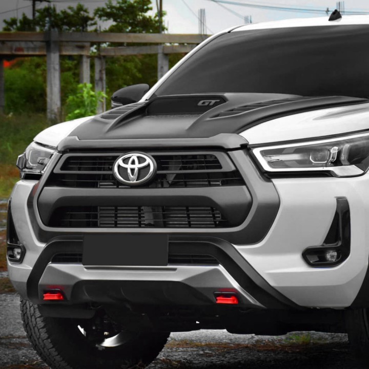 Bonnet Scoop, Trux Large with Vents, Color Matt Black, Toyota Hilux 2021 - Present - EDK.ro