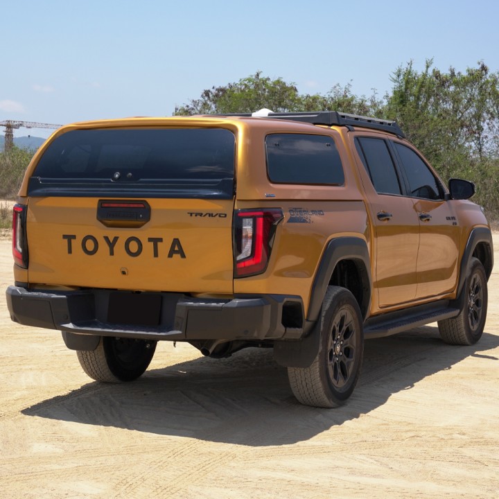 Închidere de Benă Tip Hardtop, Aeroklas Leisure, Toyota Hilux Cabină Dublă 2026 - Prezent - EDK.ro