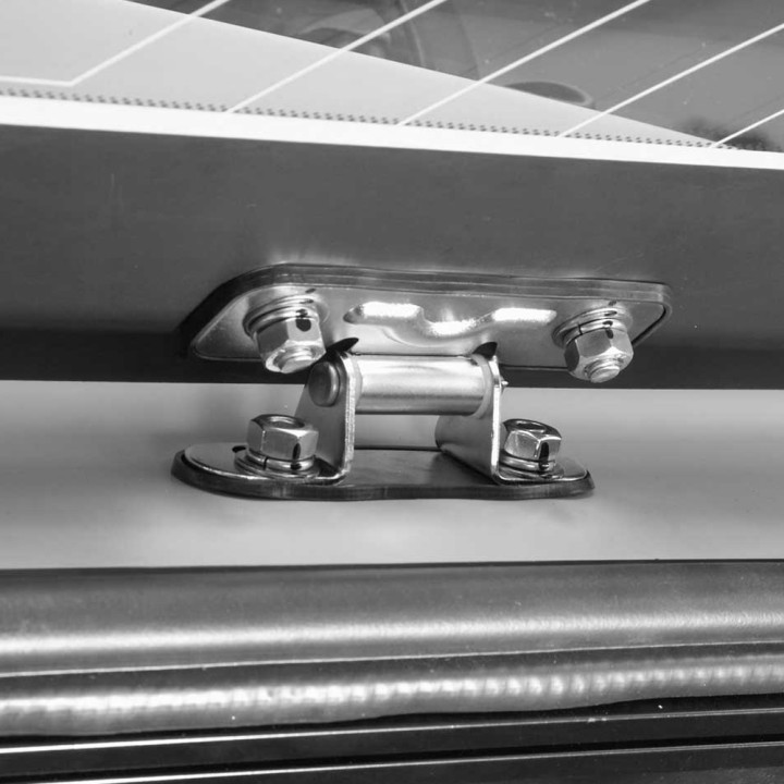 Hardtop Bed Cover, Aeroklas Commercial, Volkswagen Amarok Double Cab 2010 - 2020 - EDK.ro