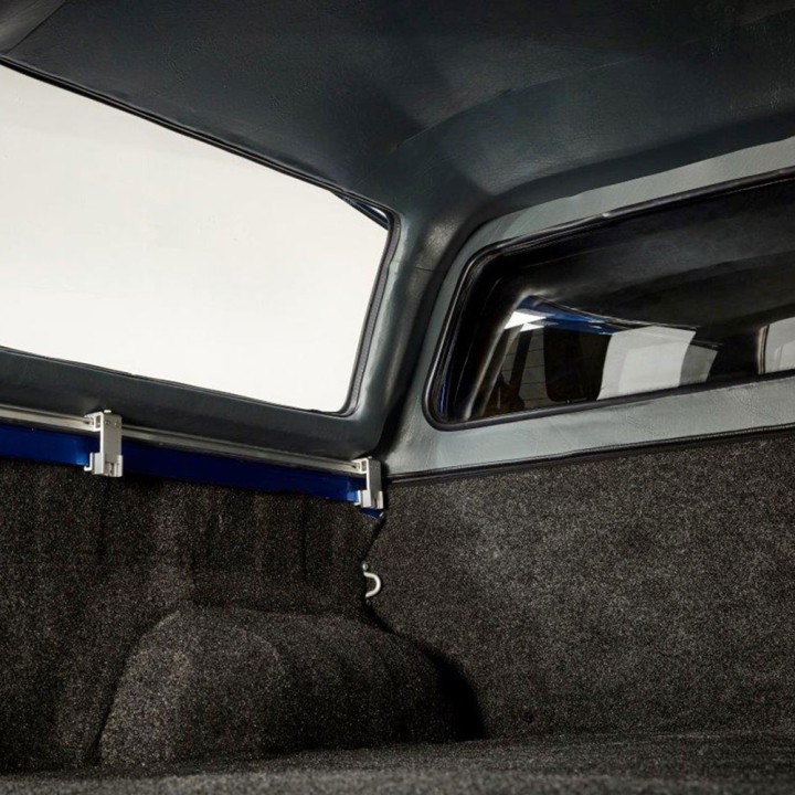 Hardtop Bed Cover, Alpha CMX, Volkswagen Amarok Double Cab 2010 - 2020 - EDK.ro