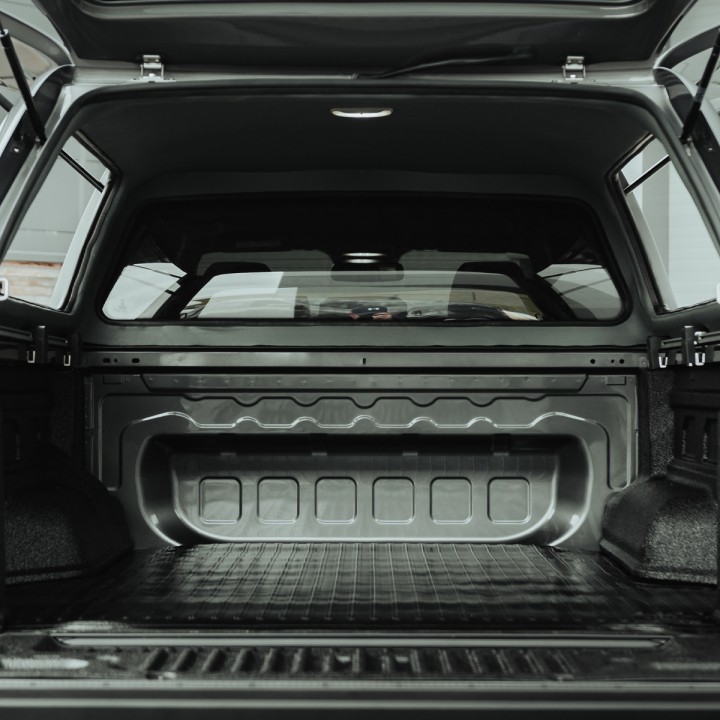 Hardtop Bed Cover, Alpha CMX, Volkswagen Amarok Double Cab 2023 - Present - EDK.ro