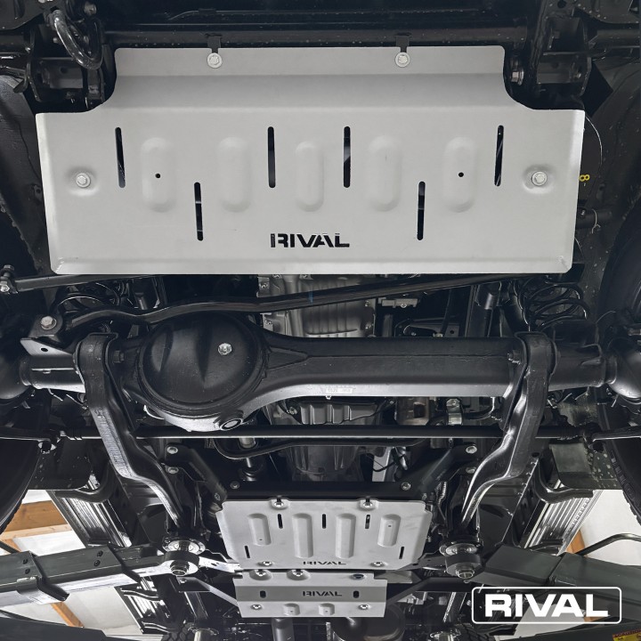 Set Scuturi, Rival 4L Benzină / 2.8L Diesel / 4.5L Diesel, Culoare Argintiu, Toyota Land Cruiser 2023 - EDK.ro